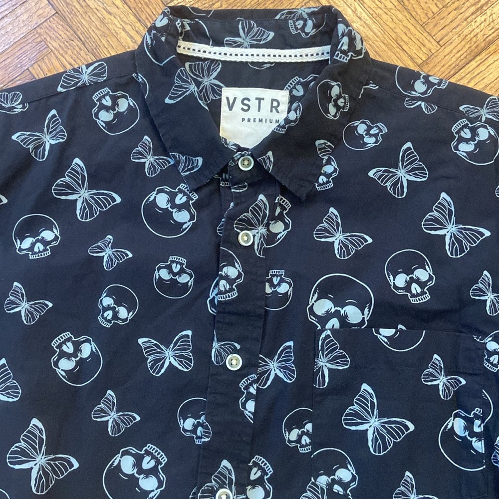 VSTR Men’s Short Sleeve Button Down size: Large - Picture 2 of 2